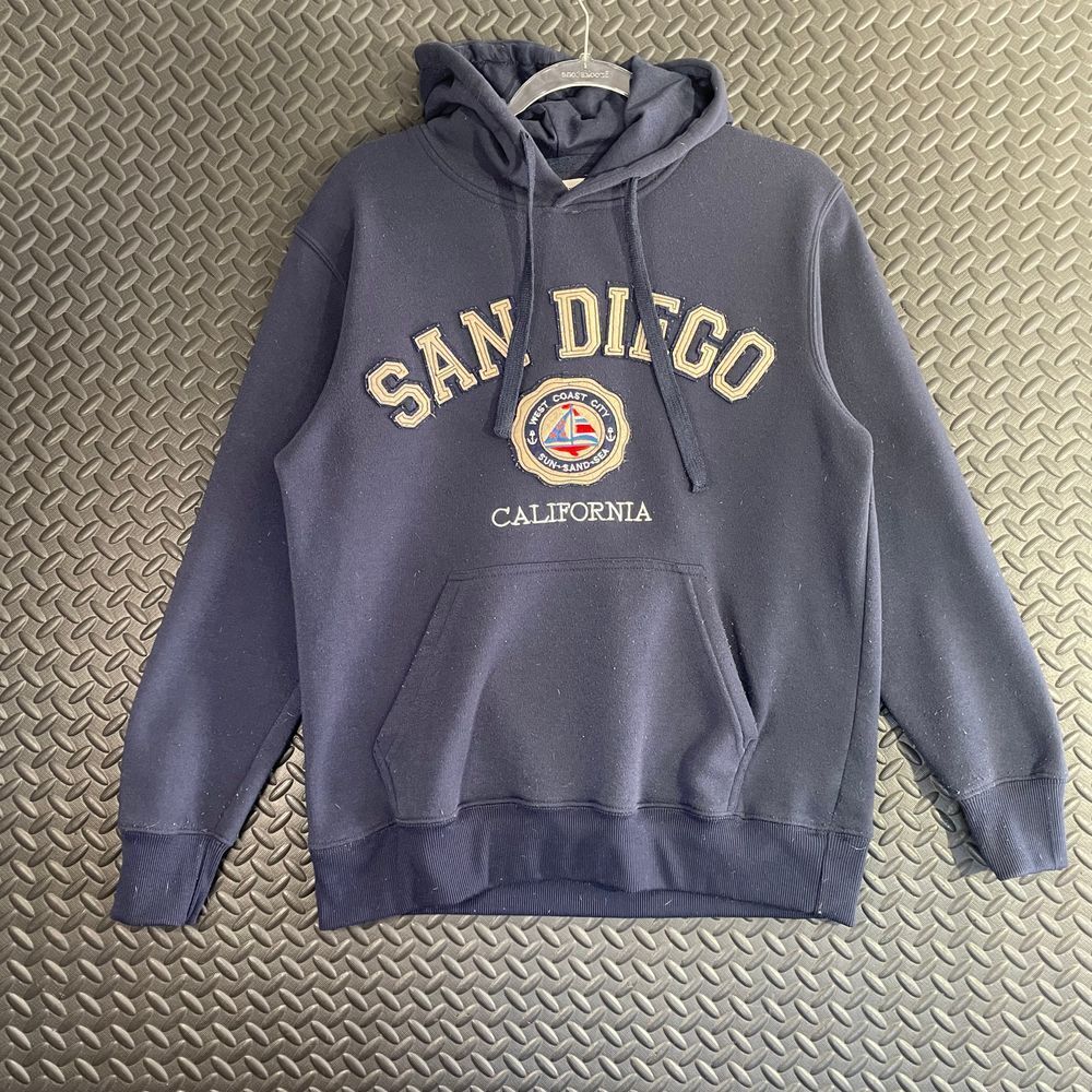 Blue Bay San Diego California Navy Blue Pullover Hoodie Sweater Men's Size Small
